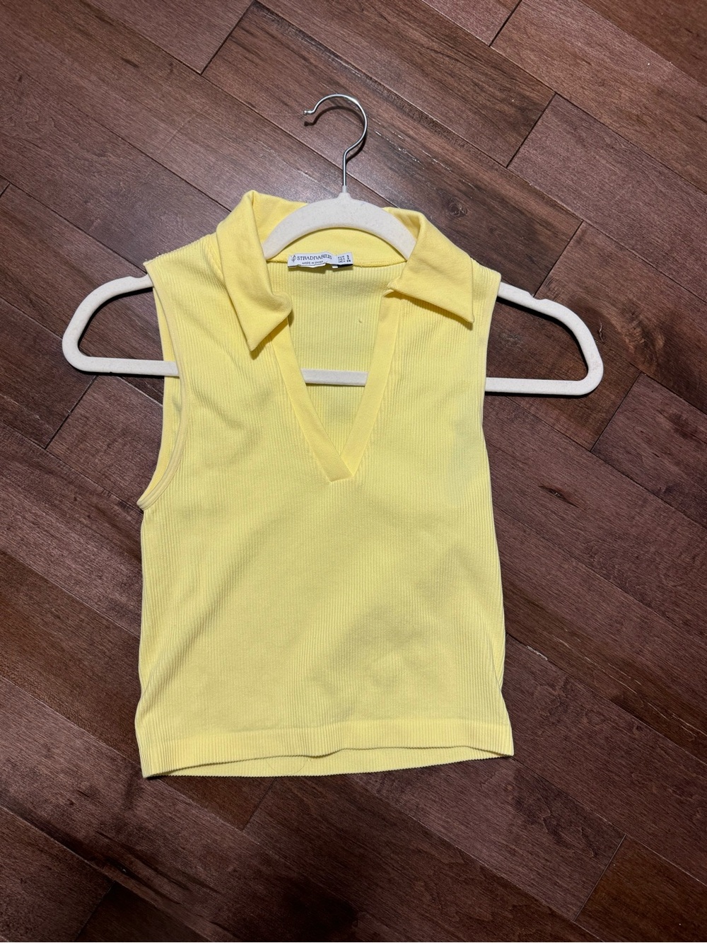stradivarius Yellow Collared V-Neck Ribbed Tank - Picture 2 of 3